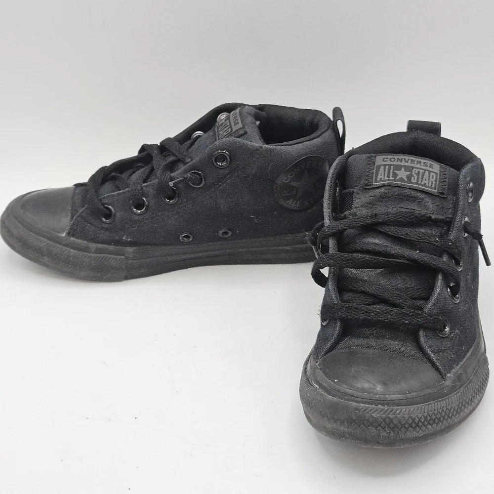 Converse chuck taylor allstar skater sneakers size 1.5
